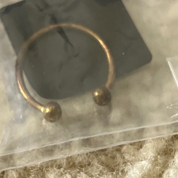 $176 LA SOULA  rose gold ring set with diamond accents TARNISHED AS IS NEW BOX - Picture 3 of 3